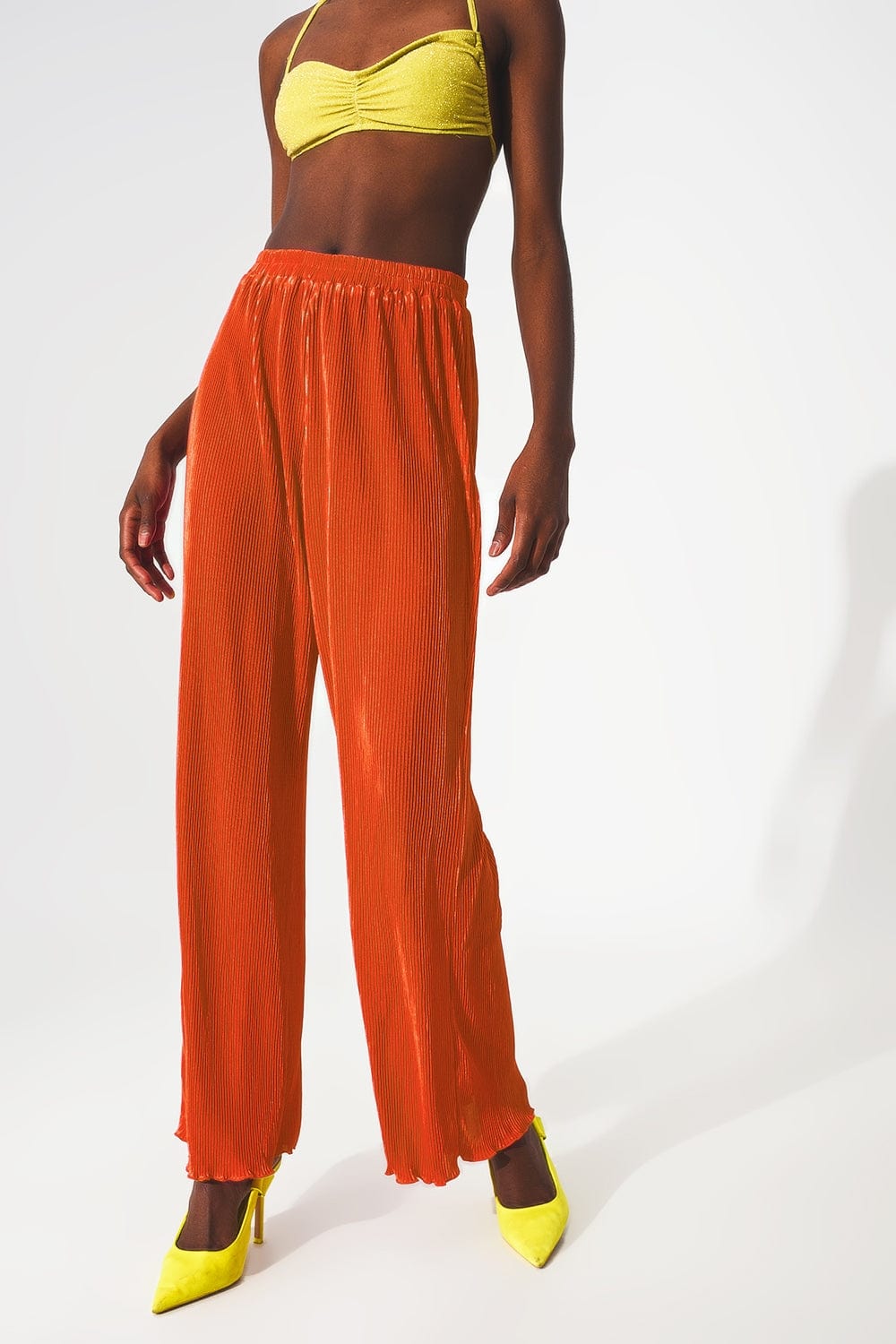 Q2 Pants Satin pleated wide leg pants in orange