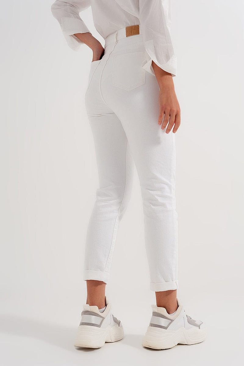 Q2 Pants Slim jeans with asymmetric button in cream