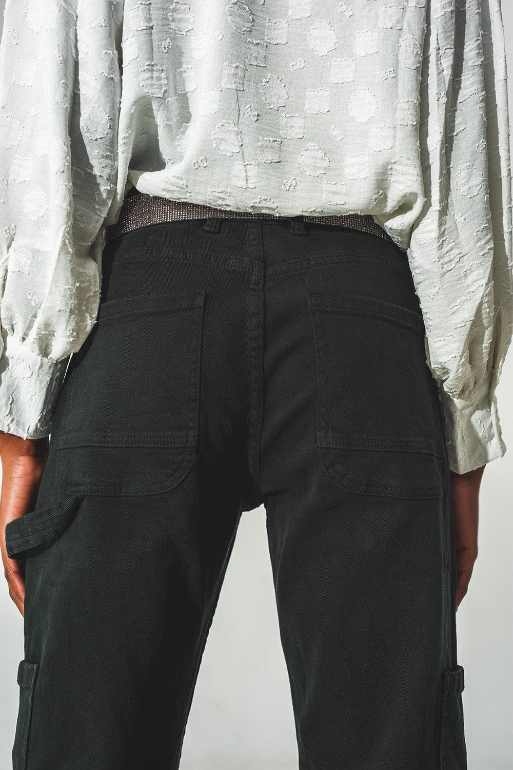 Q2 Pants Straight Leg Cargo Pants in Black