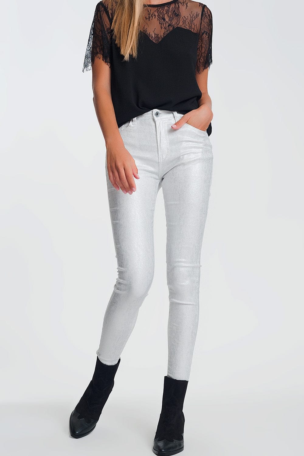 Q2 Pants Super skinny high waisted Pants with silver sparkle in white