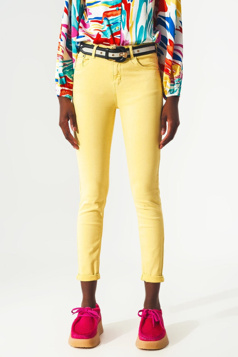 Q2 Pants Yellow ankle jeans with soft wrinkles