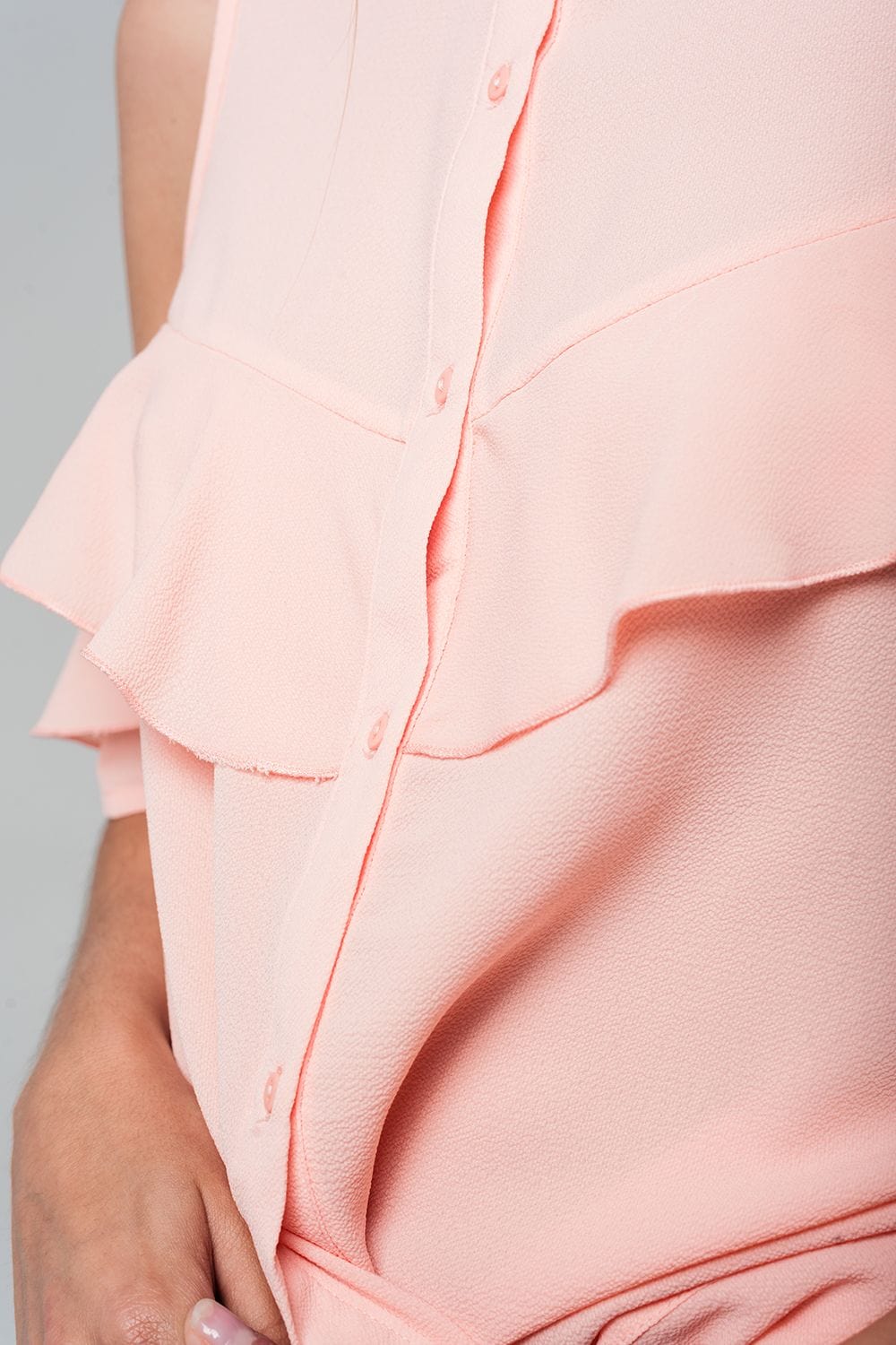 Q2 Shirts Cold shoulder ruffled shirt in pink