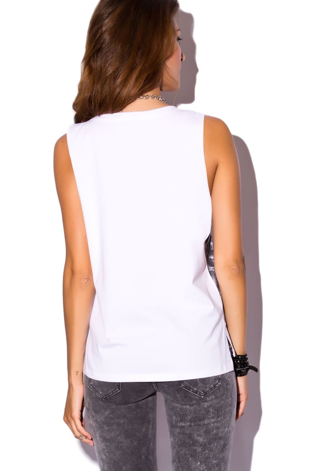 Q2 Shirts White vest with flag print