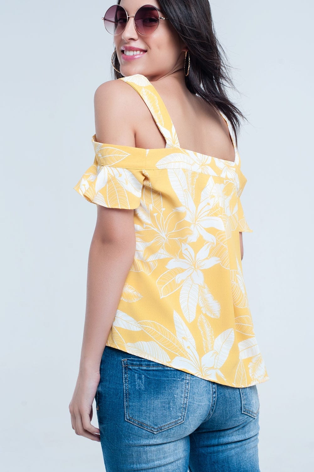Q2 Shirts Yellow flower top and ruffles detail