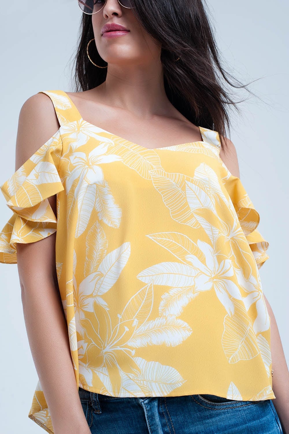 Q2 Shirts Yellow flower top and ruffles detail