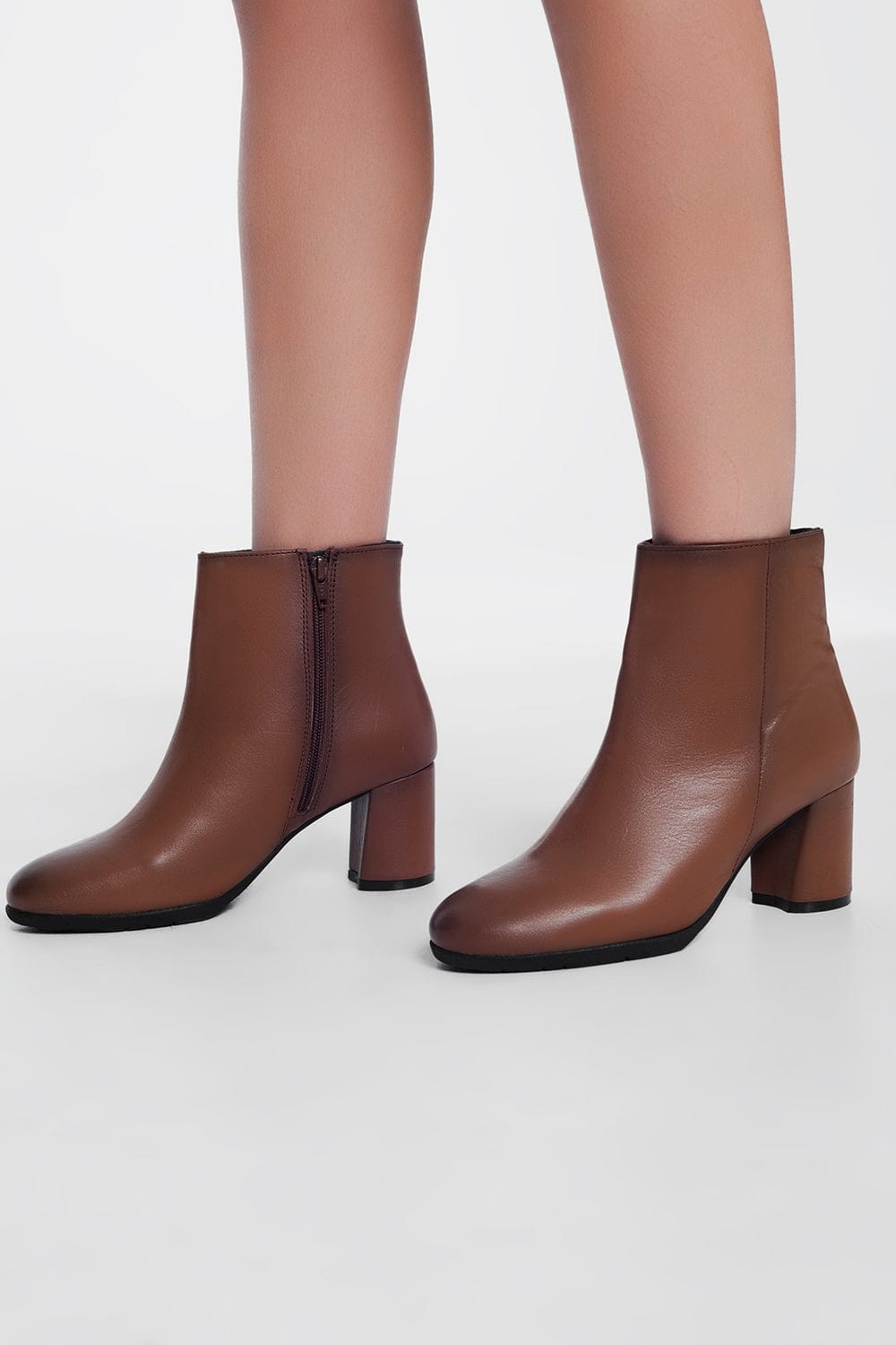 Q2 Shoes Brown blocked mid heeled ankle boots