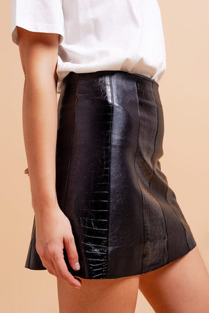 Q2 Skirts Leather look croc mini skirt in black