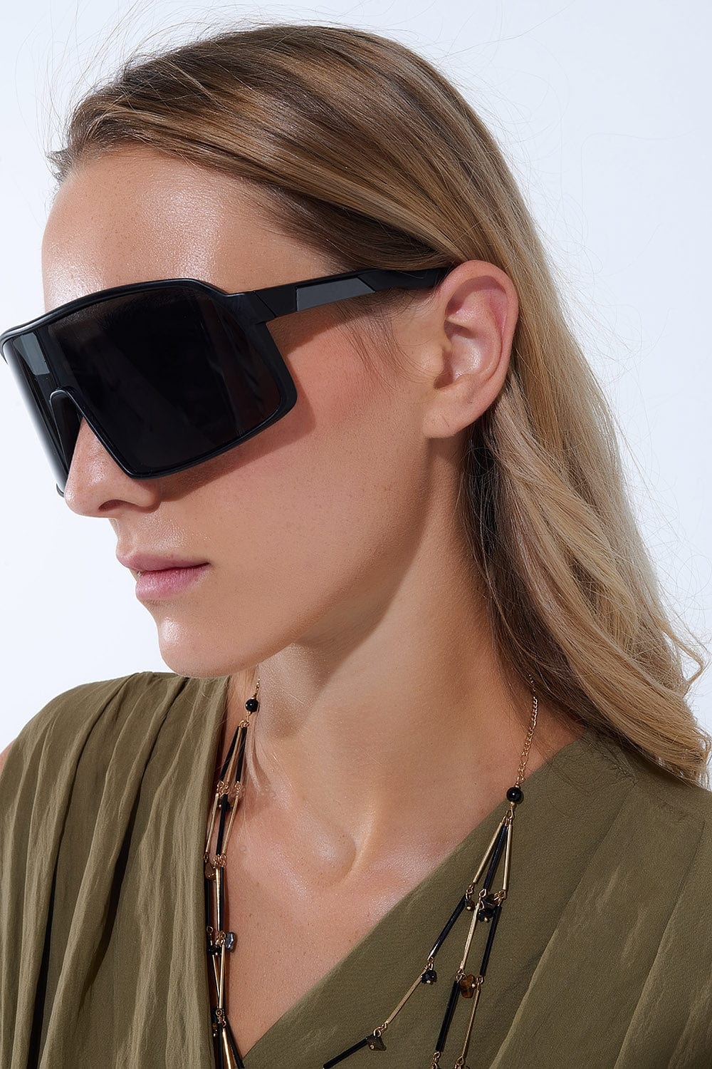 Q2 Sunglasses One Size / Black Polarized Sport Sunglasses In Black