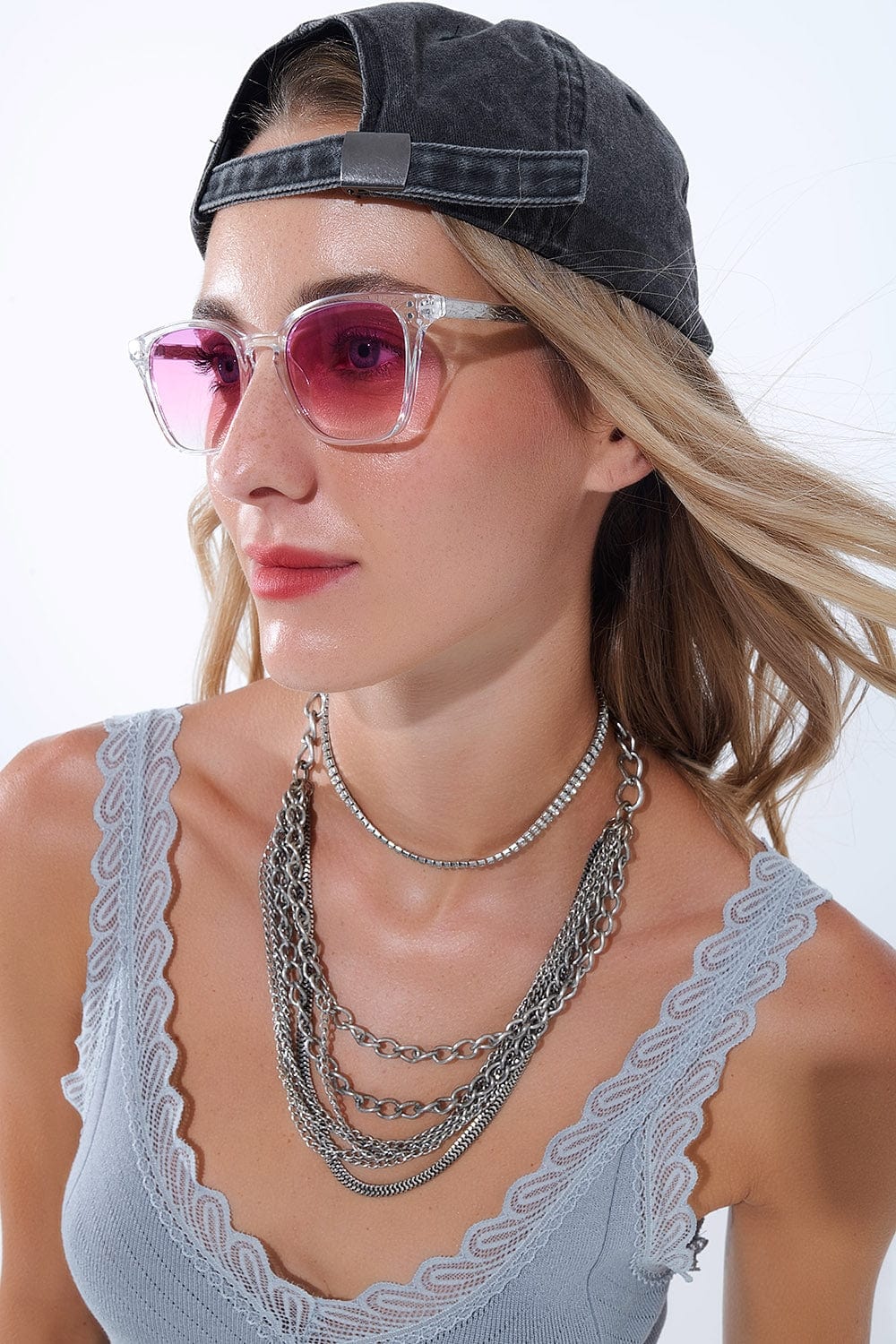 Q2 Sunglasses One Size / Pink Clear Sunglasses With Pink Gradient Lenses