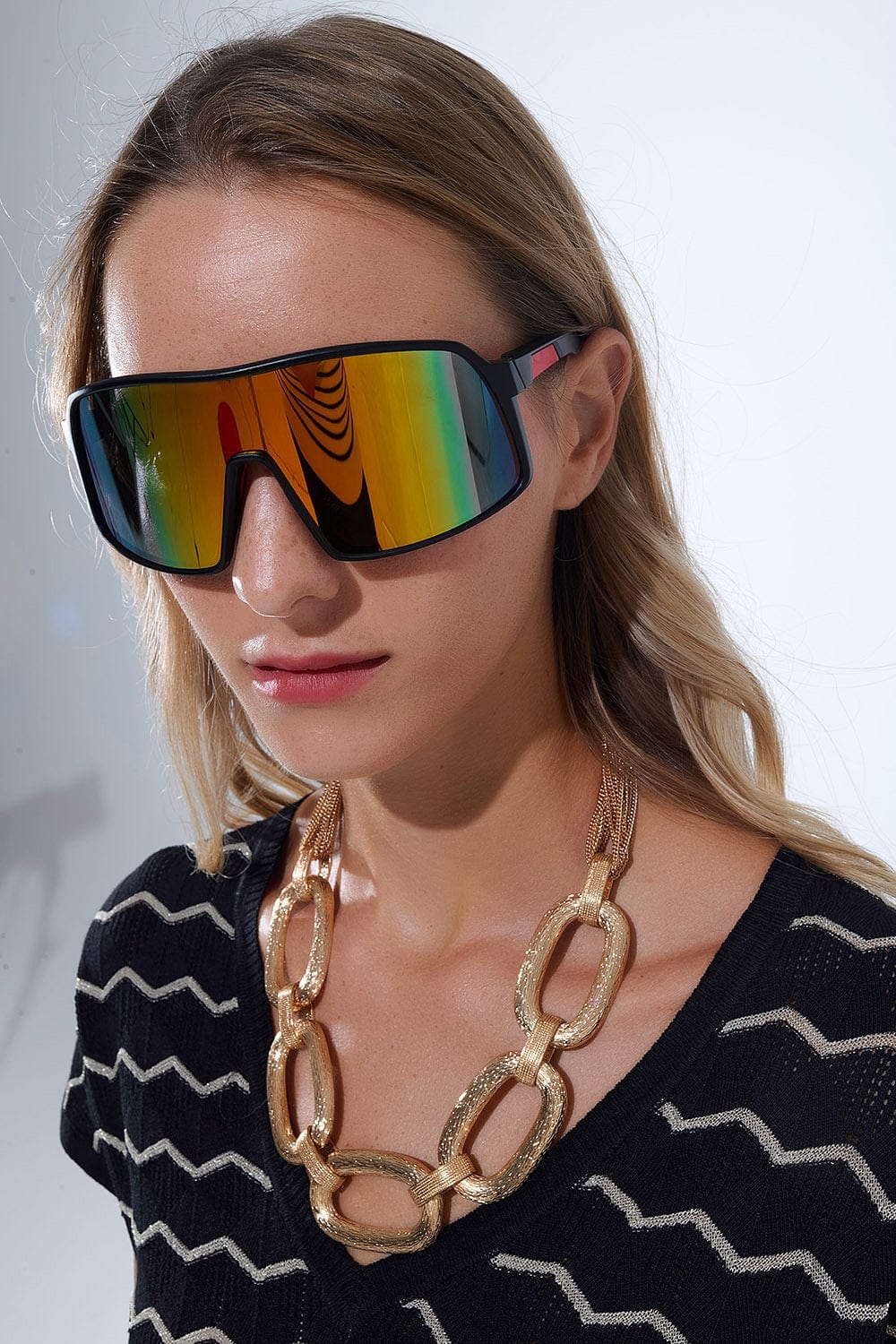 Q2 Sunglasses One Size / Red Polarized Sport Sunglasses In Multicolor