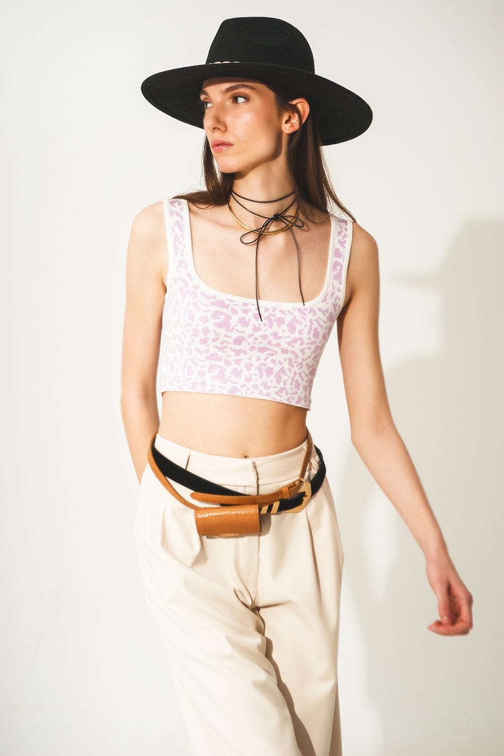 Q2 Sweaters Lightweight knit top in lilac animal print