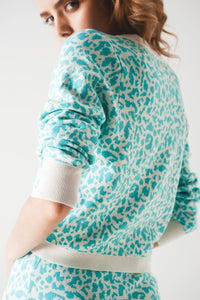 Q2 Sweaters Lightweight knitted cardigan in turquoise animal print