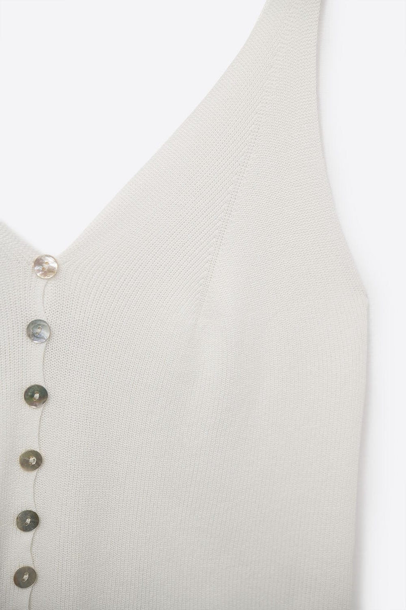 Q2 Sweaters One Size / White White Knit Buttoned Crop Top