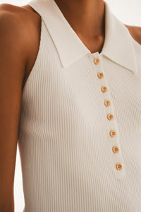 Q2 Sweaters Ribbed knitted top with polo neck in cream