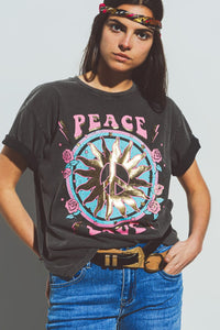Q2 Tops One Size / Black / China T-SHIRT with Front Peace and Love in dark Grey
