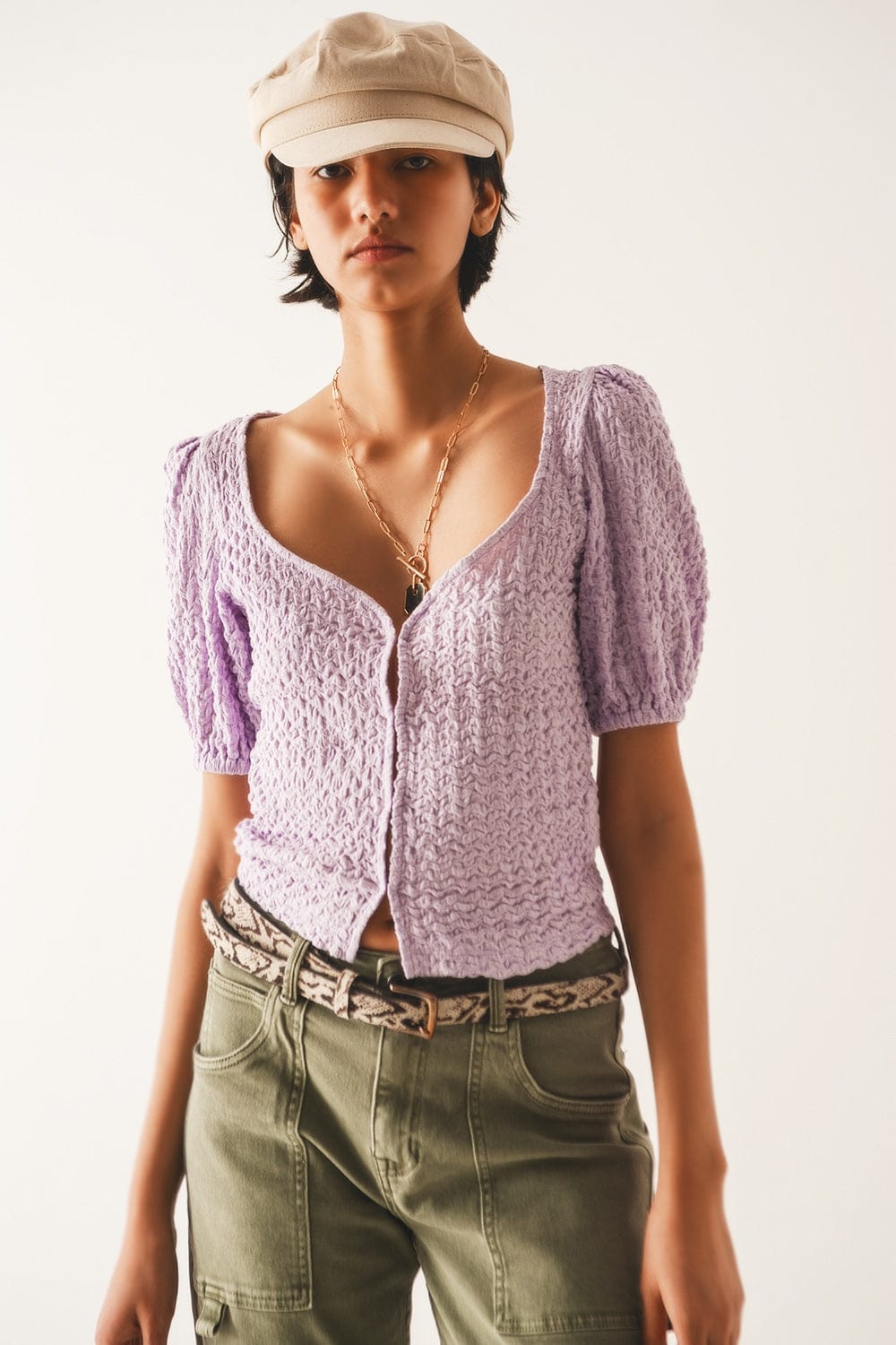 Q2 Tops Top with balloon sleeves and hook and eye closure in lila