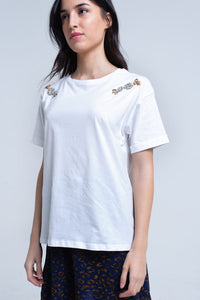 Q2 Tops White t-shirt with crystal