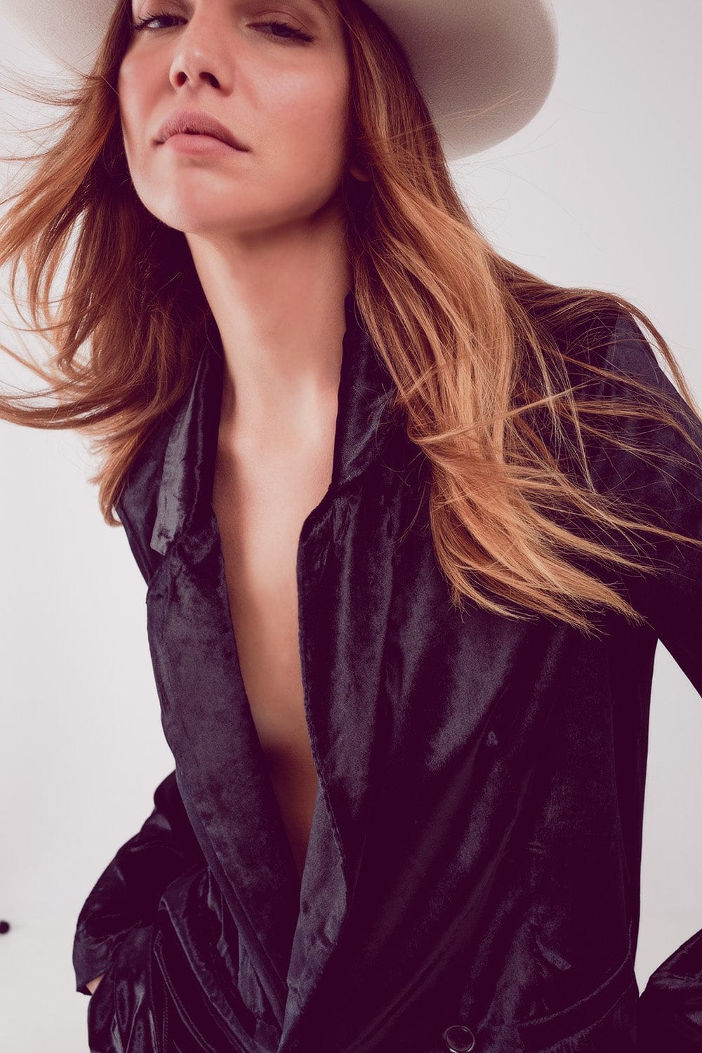 Q2 Women's Blazer Black Velvet Oversized Blazer