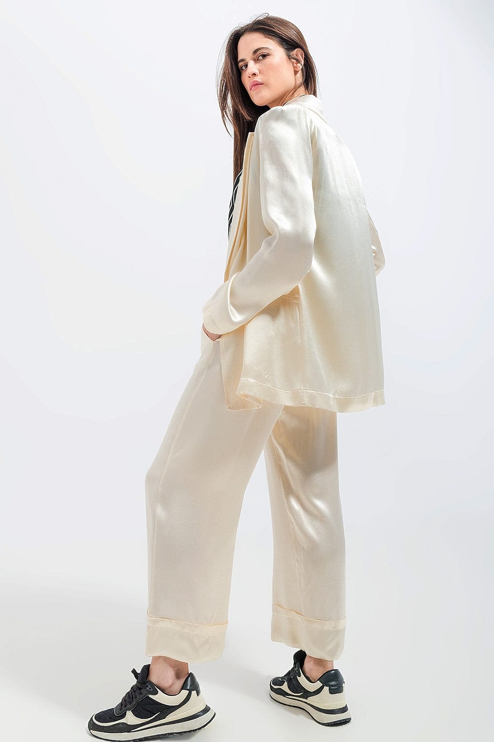 Q2 Women's Blazer Satin Blazer in Cream