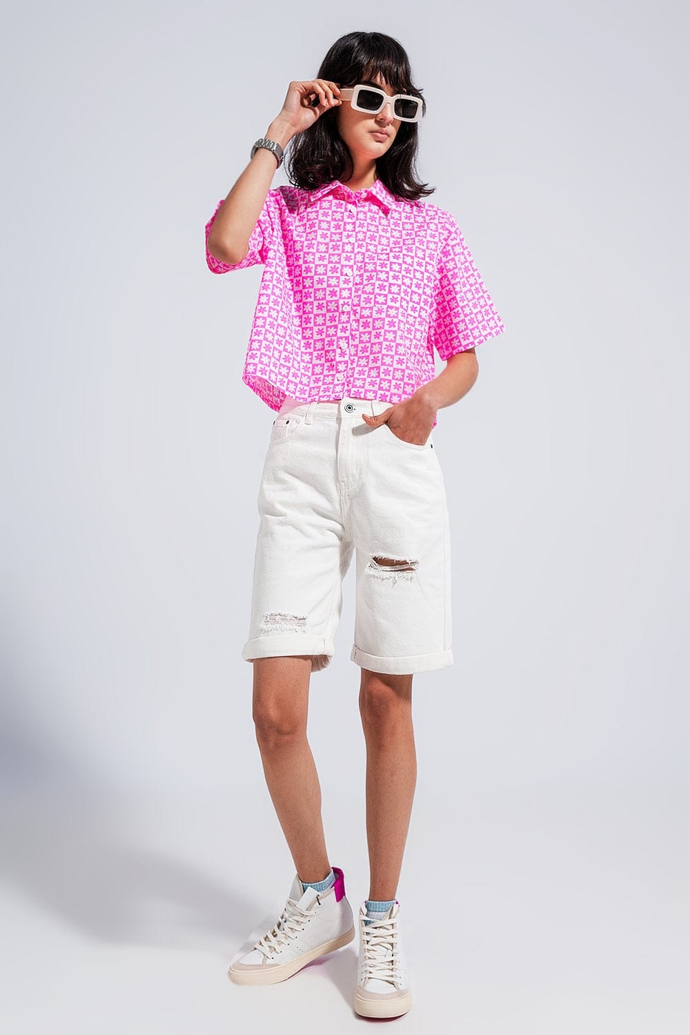 Q2 Women's Blouse 90s Cropped Button Through Pink Shirt