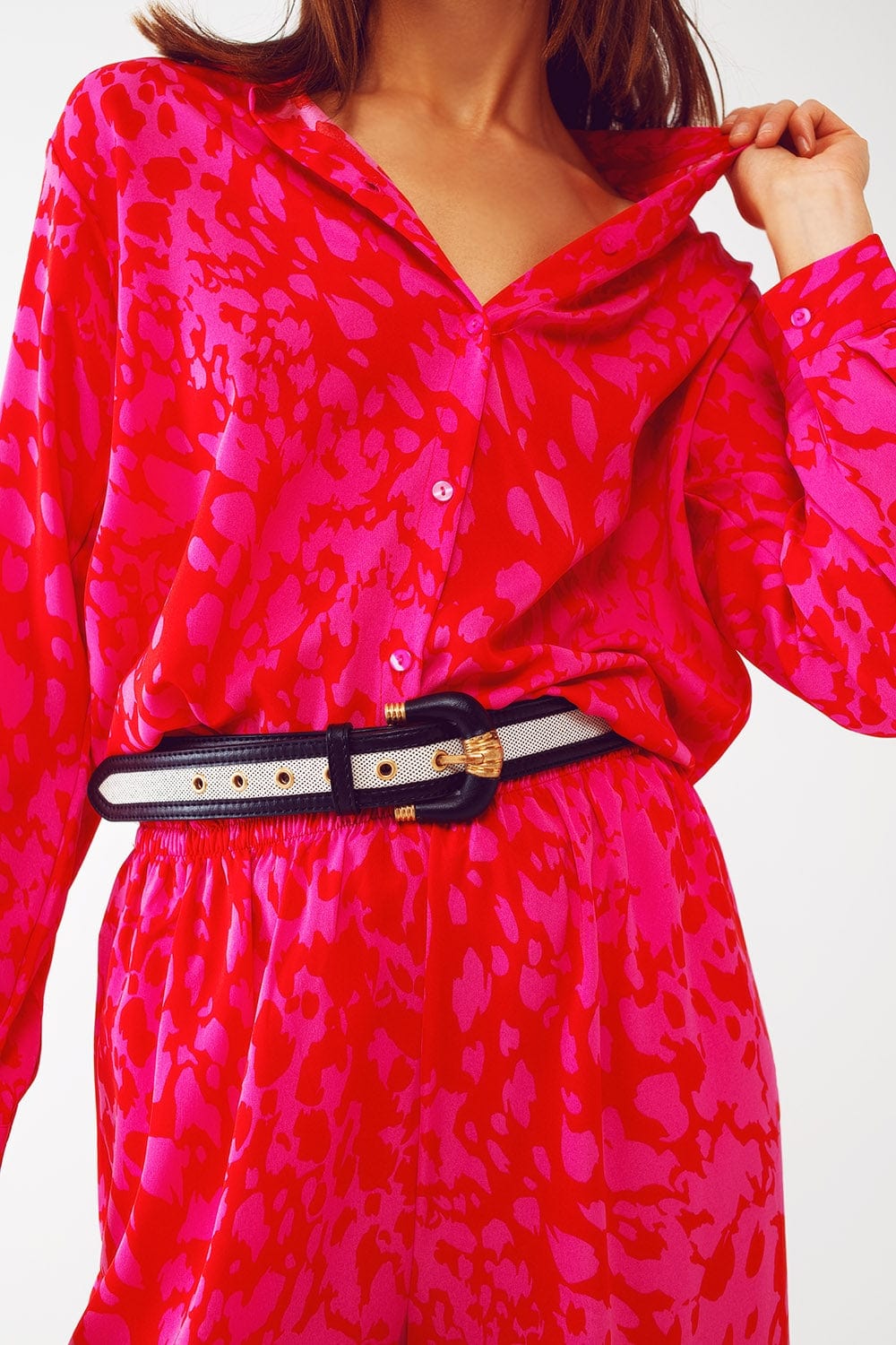 Q2 Women's Blouse Animal Print Shirt in Fuchsia