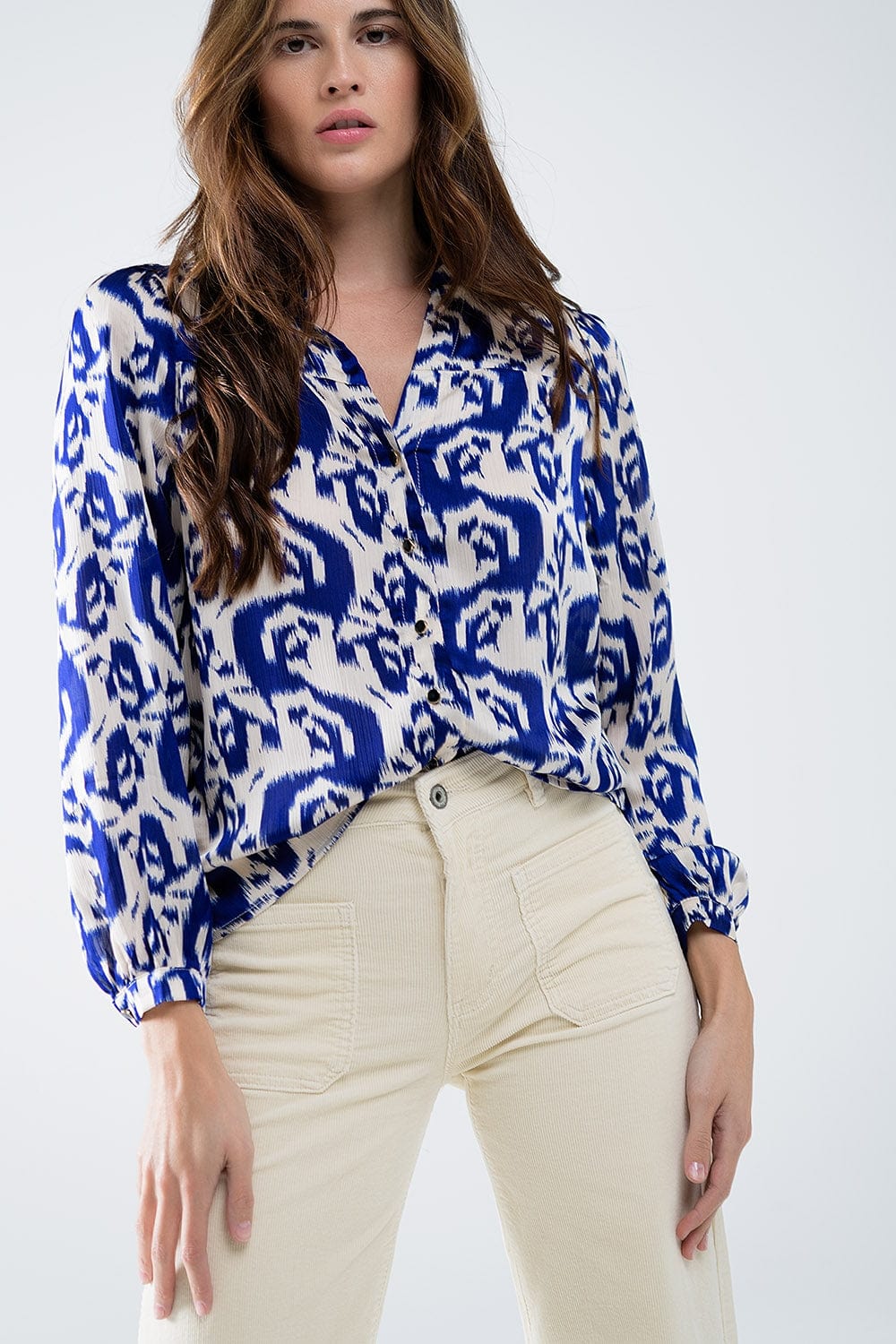 Q2 Women's Blouse Balloon Sleeve Abstract Print Blouse In Navy And White