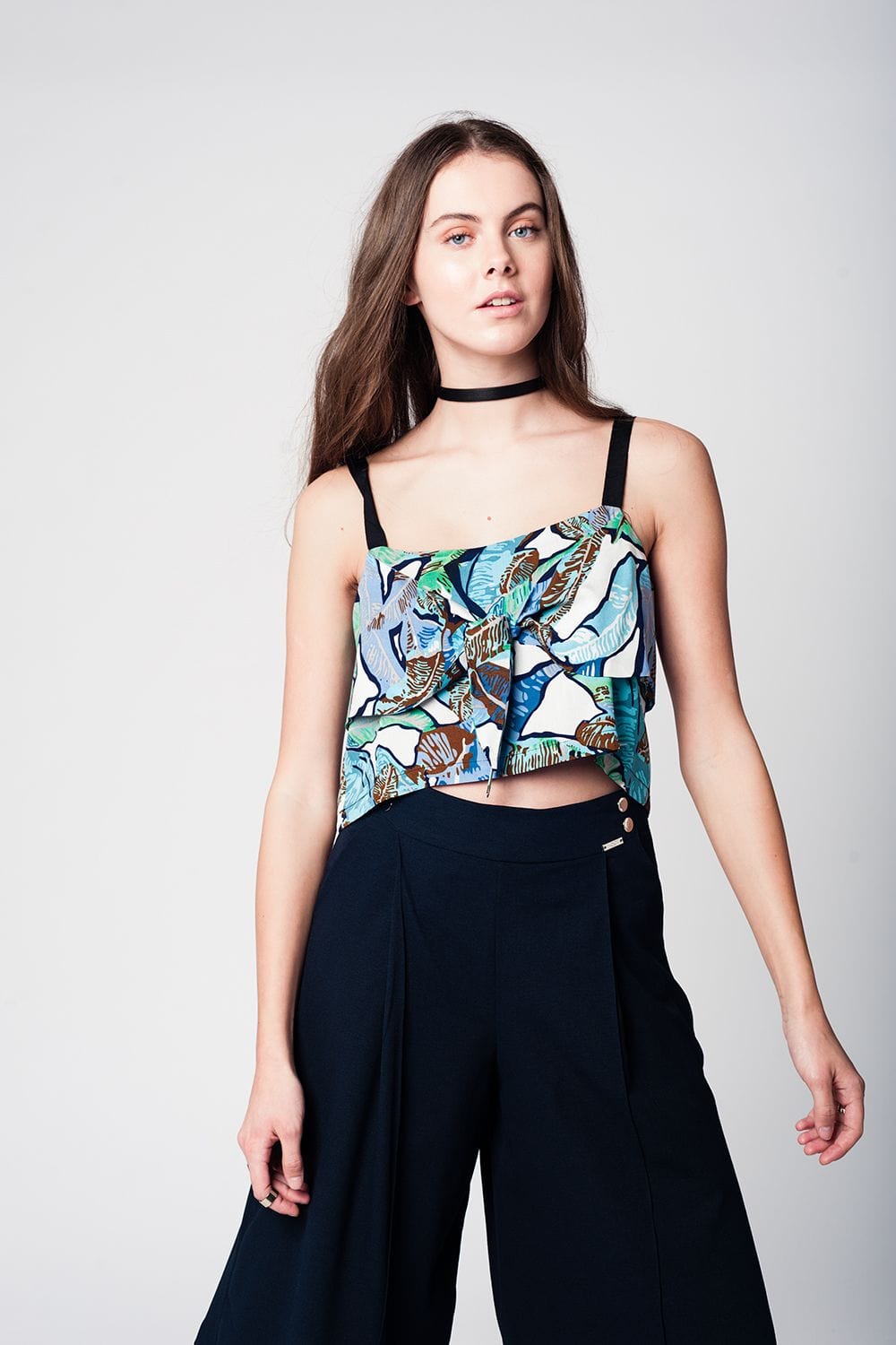 Q2 Women's Blouse Blue crop top with leaves print