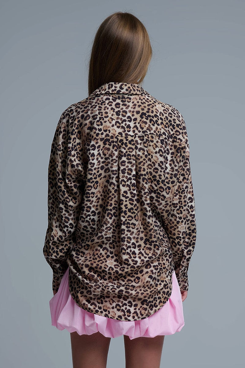 Q2 Women's Blouse Button-Down Oversized Leopard Print Shirt