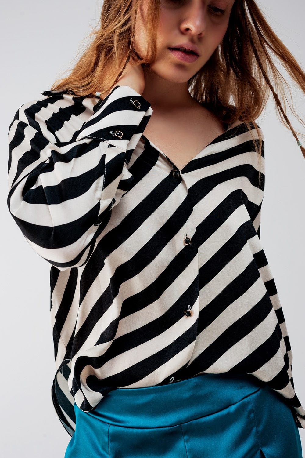 Q2 Women's Blouse Button Through Oversized Shirt in Stripe