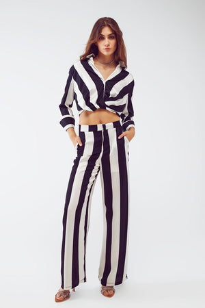 Q2 Women's Blouse Crop Shirt With Knot Detail In Black And White Stripes