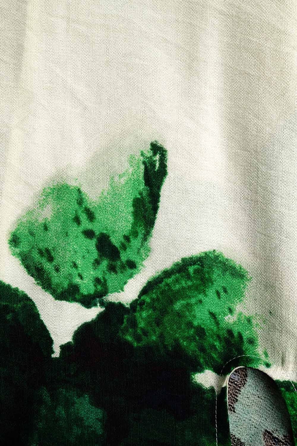 Q2 Women's Blouse Cropped Blouse With Floral Print In Green Tied At The Waist