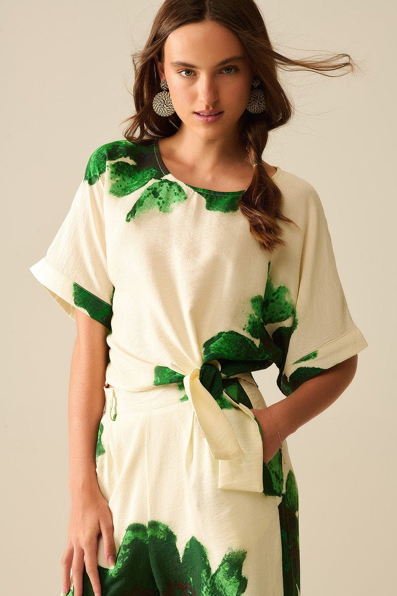 Q2 Women's Blouse Cropped Blouse With Floral Print In Green Tied At The Waist