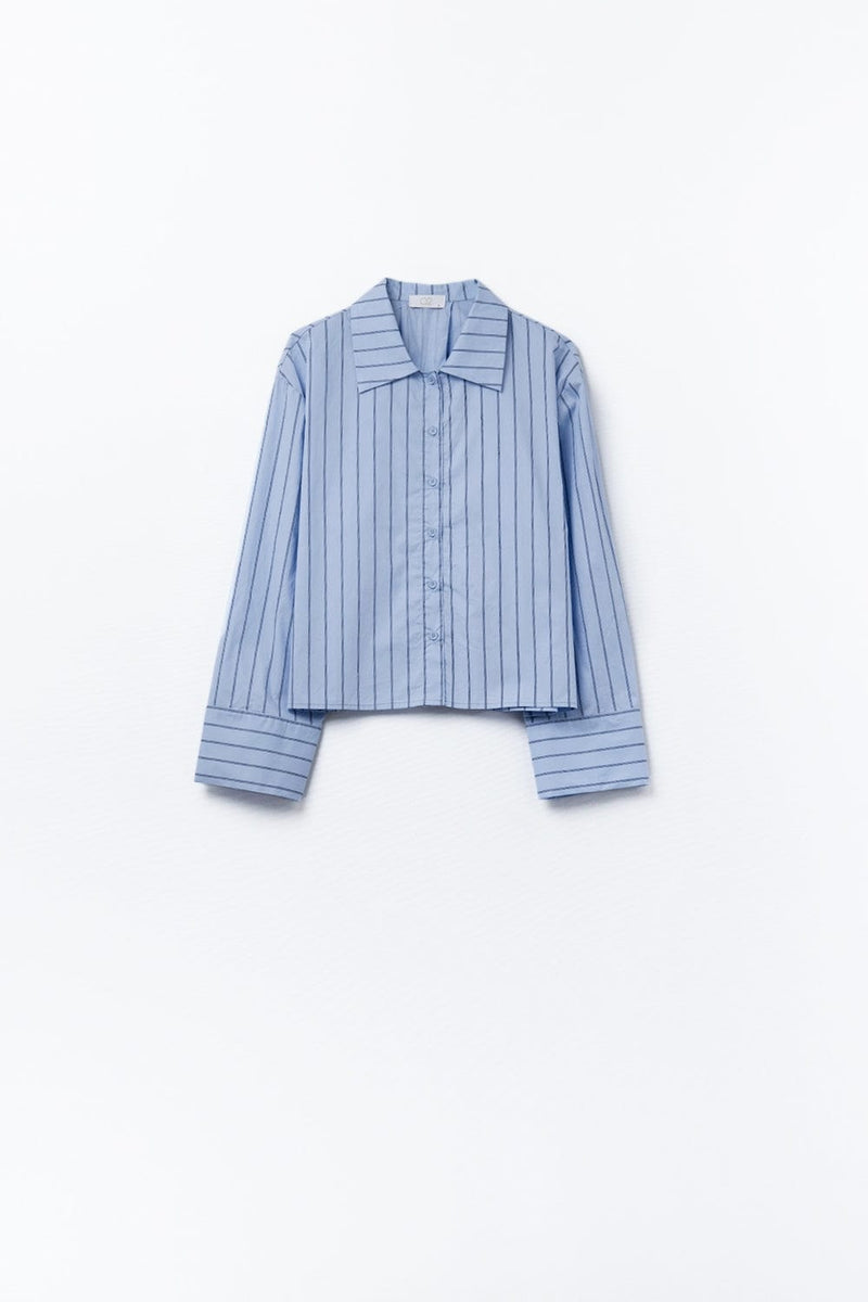 Q2 Women's Blouse Cropped Blue Striped Poplin Shirt