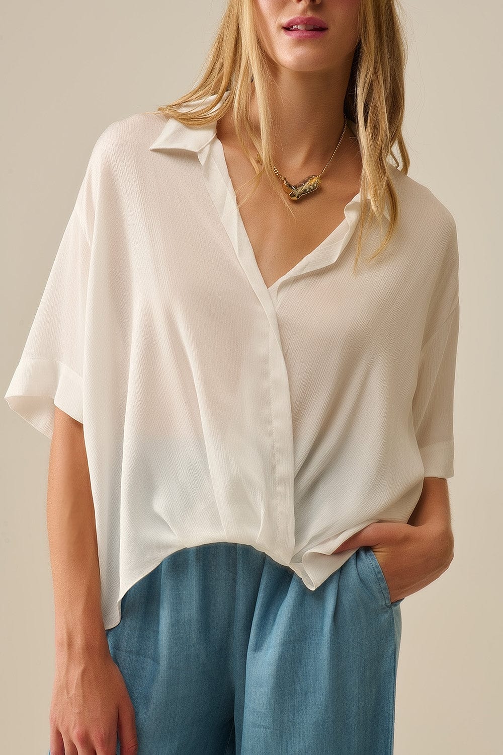 Q2 Women's Blouse Draped Short Sleeve Blouse In White