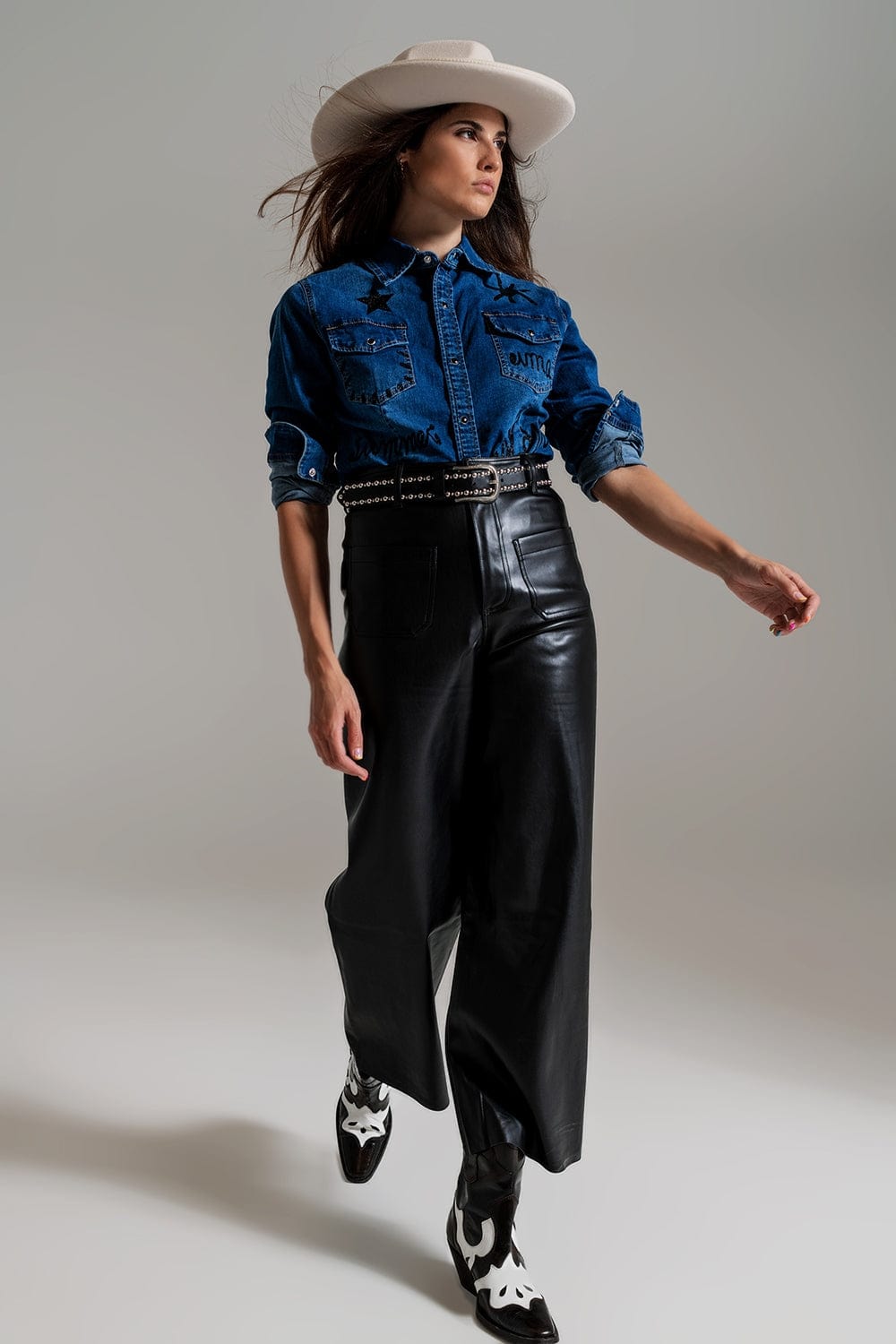 Q2 Women's Blouse Fitted Denim Shirt With Black Graphic Details With Strass
