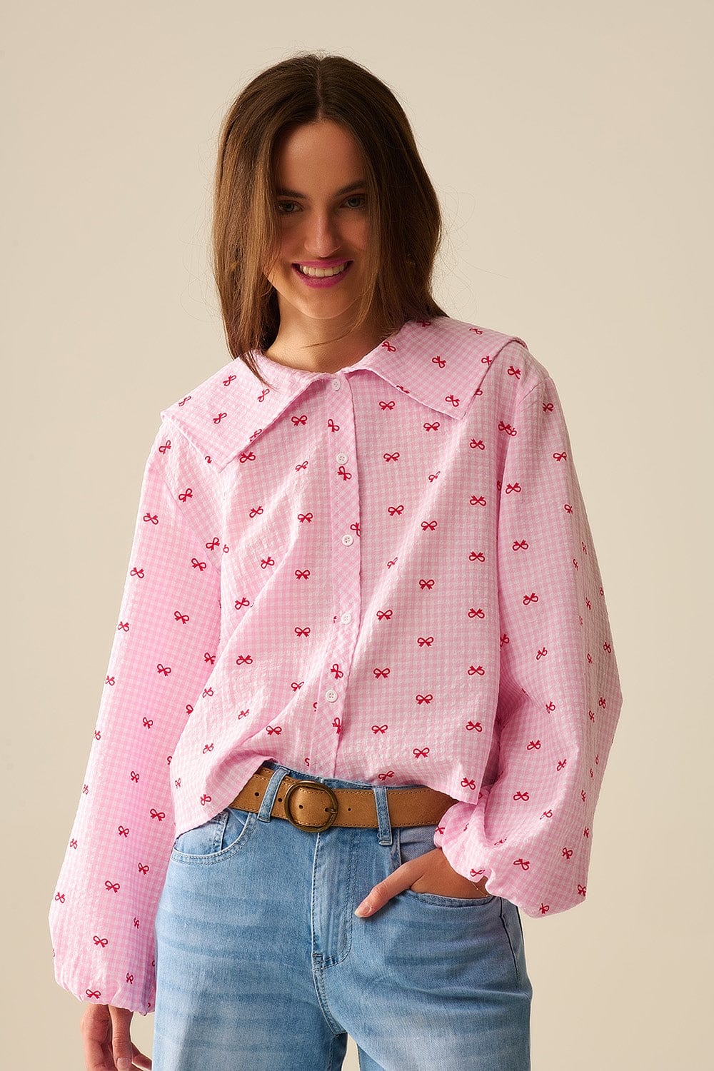 Q2 Women's Blouse Gingham Peter Pan Collar Blouse In Pink With Bow Print