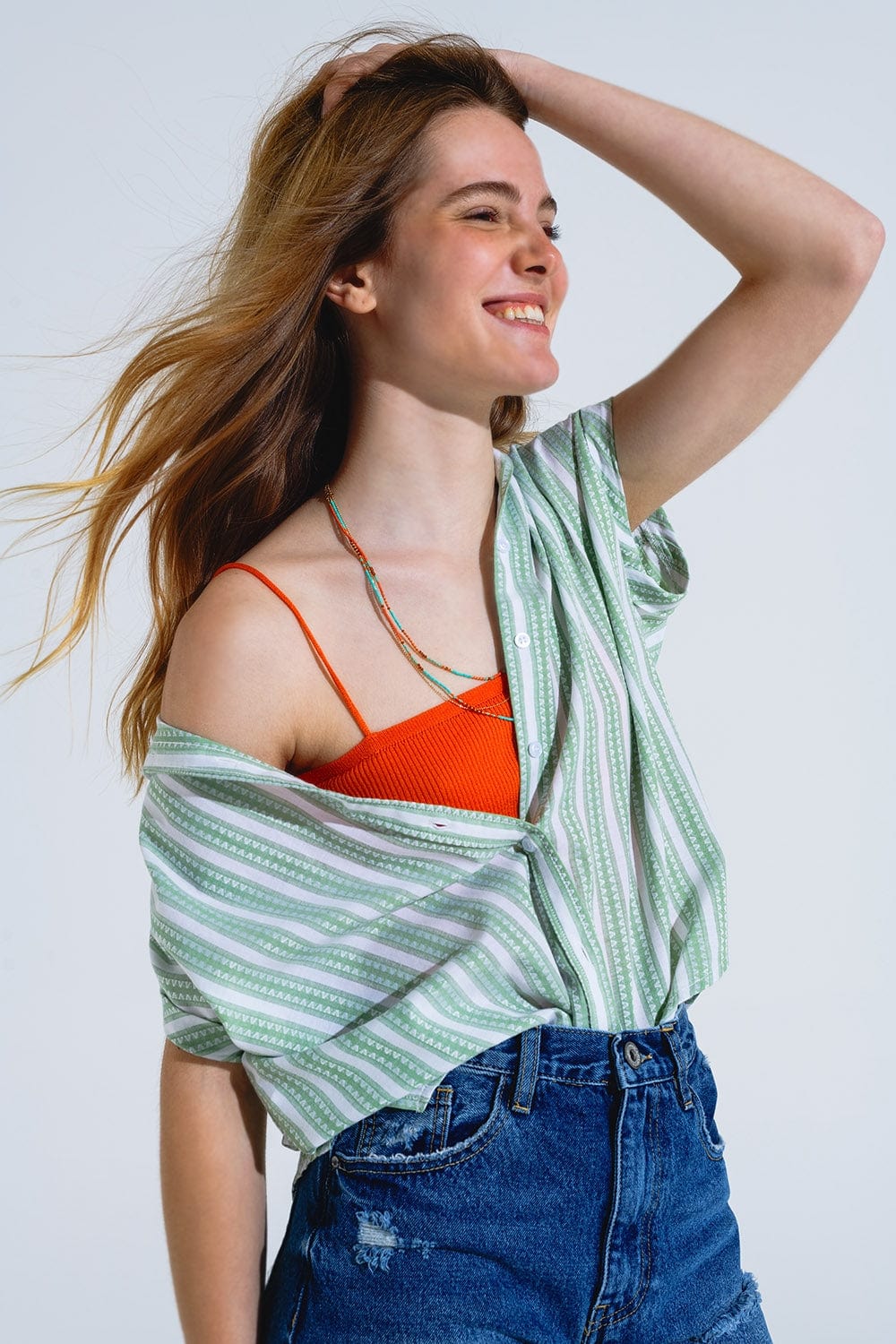 Q2 Women's Blouse Green Blouse With Vertical Stripes And Short Sleeves