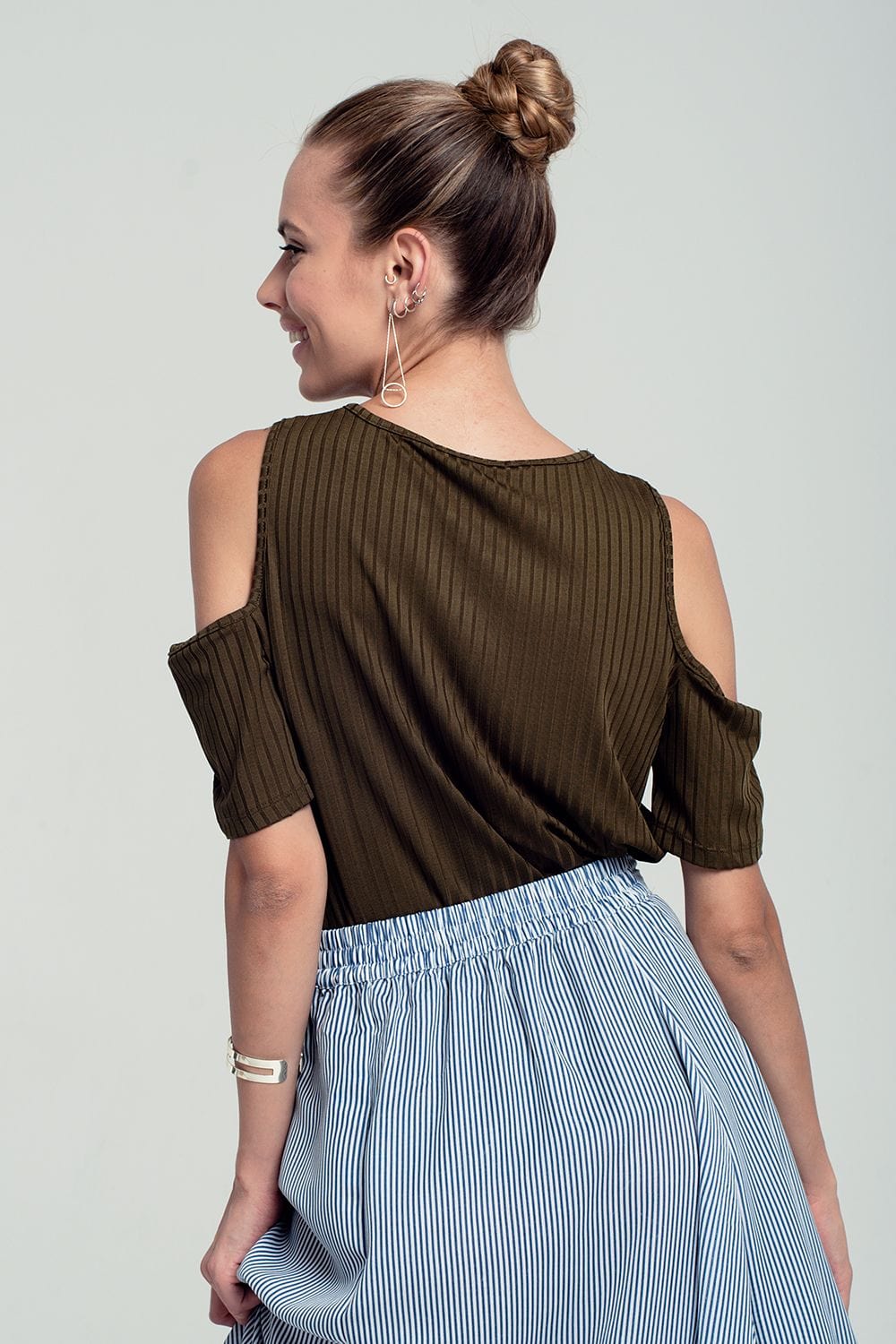 Q2 Women's Blouse Khaki cold shoulder top