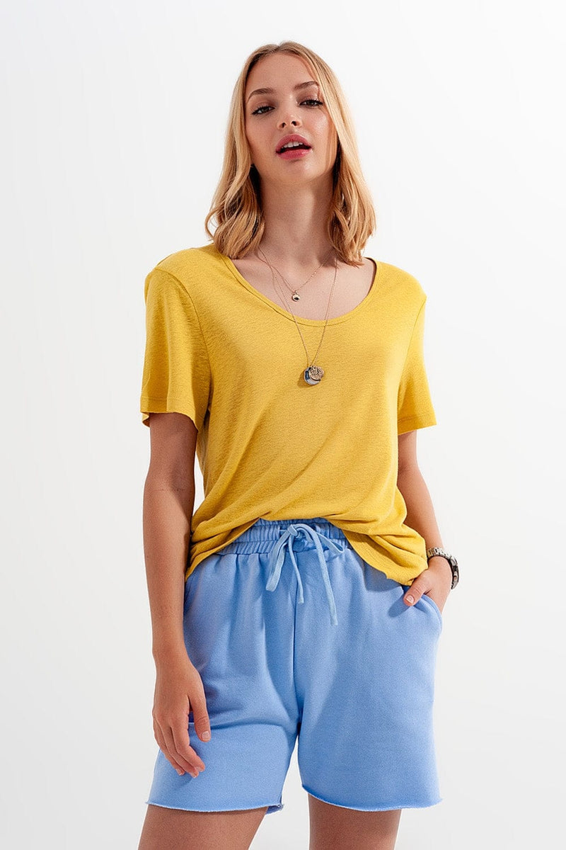 Q2 Women's Blouse Linen Mix Scoop Front T-Shirt in Yellow