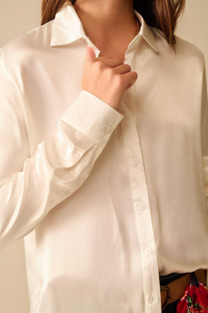 Q2 Women's Blouse Long Sleeve Button Up Satin Blouse With Polo Collar In White Color