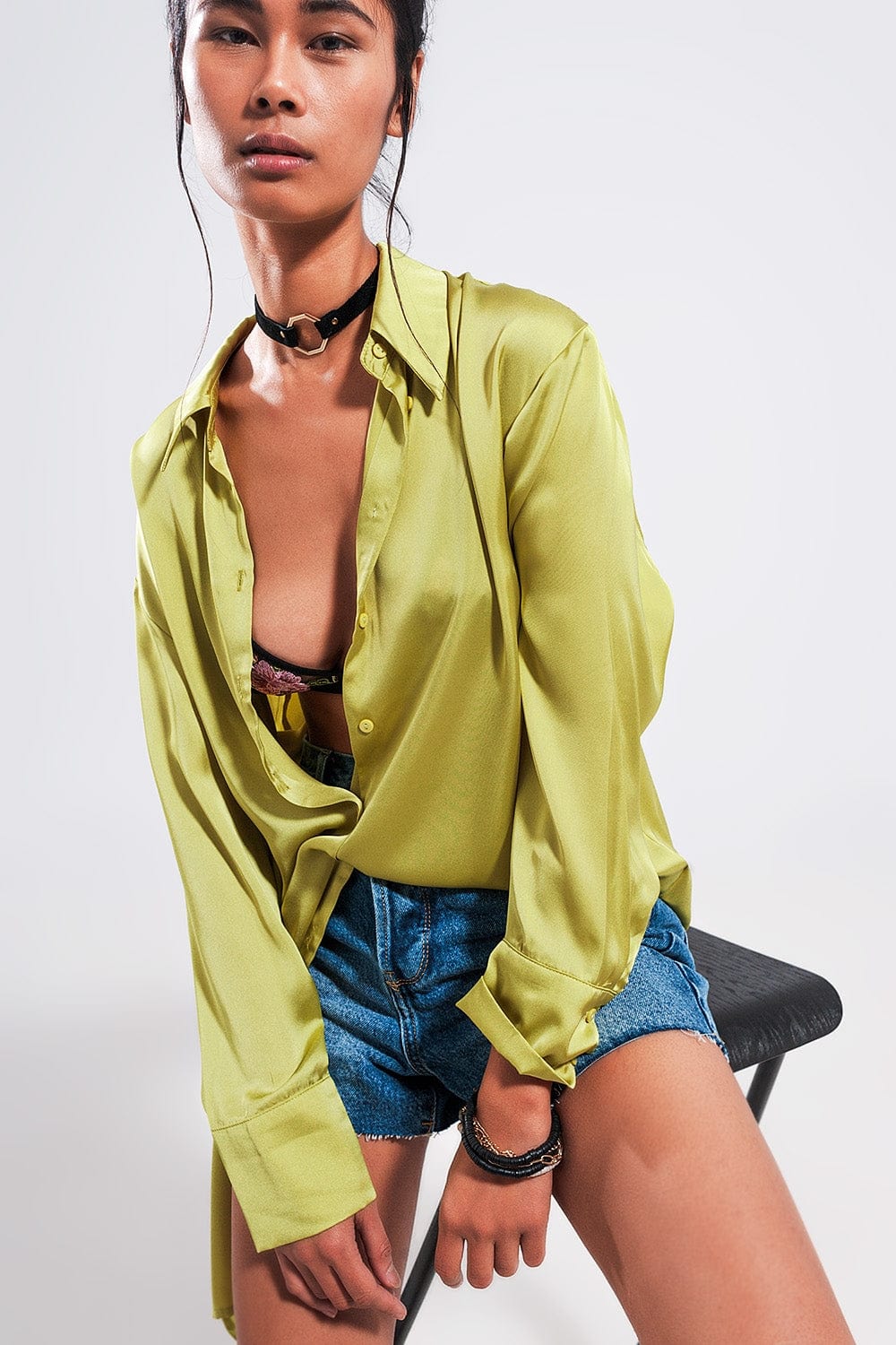 Q2 Women's Blouse Long Sleeve Satin Button Front Shirt In Green