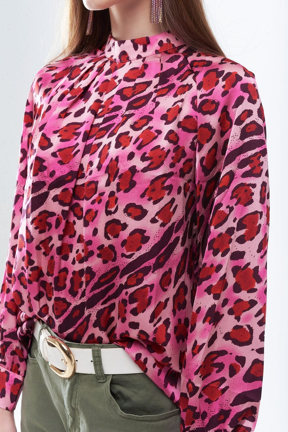 Q2 Women's Blouse Long Sleeved Blouse In Trendy Fuchsia Leopard Print