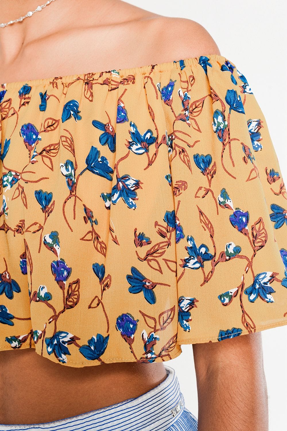 Q2 Women's Blouse Off shoulder floral crop top in mustard