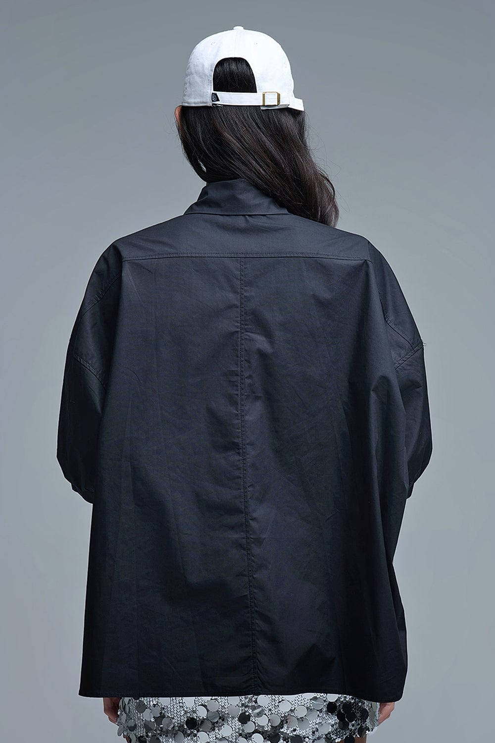 Q2 Women's Blouse One Size / Black Relaxed 3/4 Sleeve Poplin Shirt With Button Detail In Black