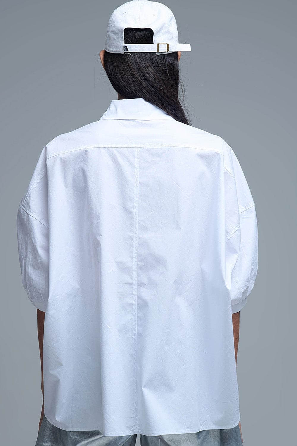 Q2 Women's Blouse One Size / White Relaxed 3/4 Sleeve Poplin Shirt With Button Detail In White