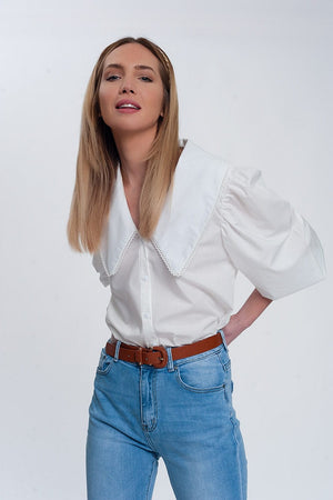 Q2 Women's Blouse Oversized collared shirt in white