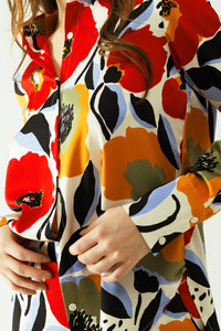 Q2 Women's Blouse Oversized Shirt With Poppies Designs And Button Closure