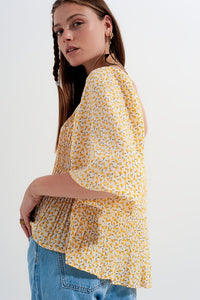 Q2 Women's Blouse Puff Sleeve Top with Square Neck in Yellow Floral Print