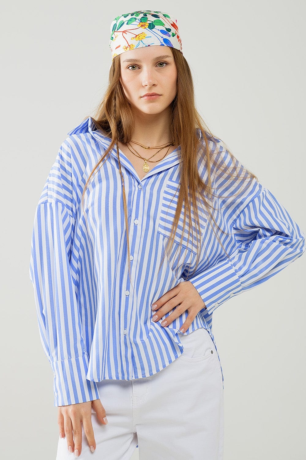 Q2 Women's Blouse Relaxed Light Blue Striped Blouse