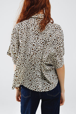 Q2 Women's Blouse Relaxed Oversized Leopard Print Short Sleeves Shirt